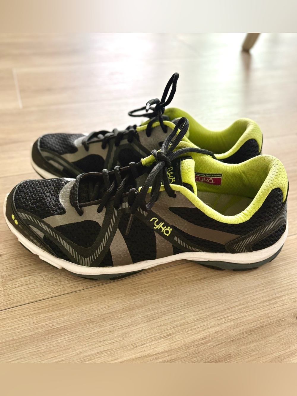 Ryka Black and Lime Green Athletic Sneakers - Women’s Size 9